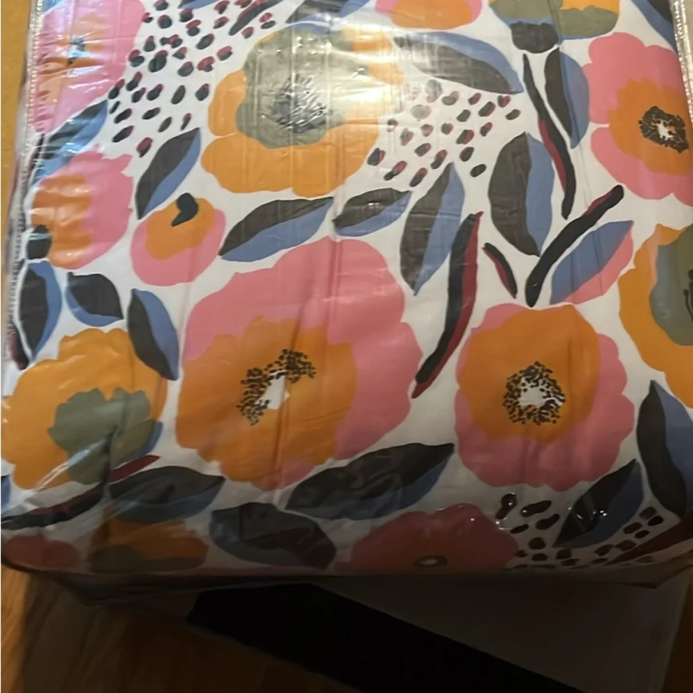 NWT Marimekko Queen Rosarium Duvet Cover w/shams NO OFFERS SEE BELOW orig 179 - Picture 2 of 3